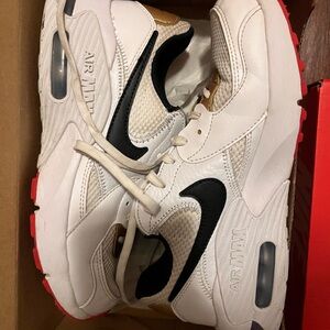 Nike Women's Air Max White and Black Sneakers
